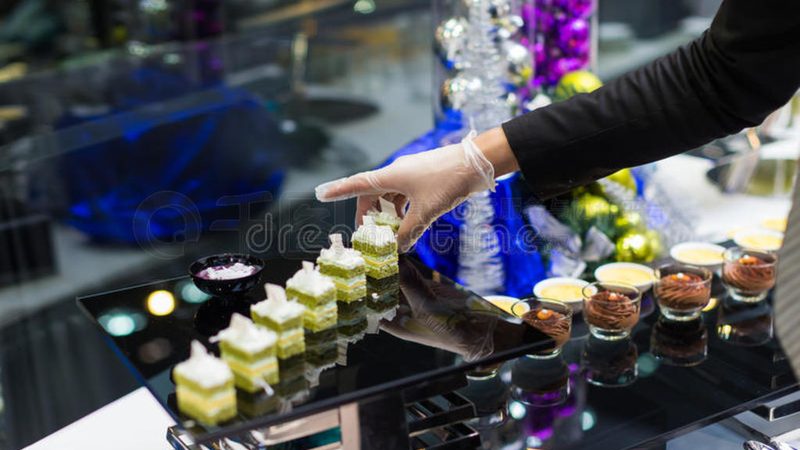 食品代工周期和起订量，到底谁决定谁
