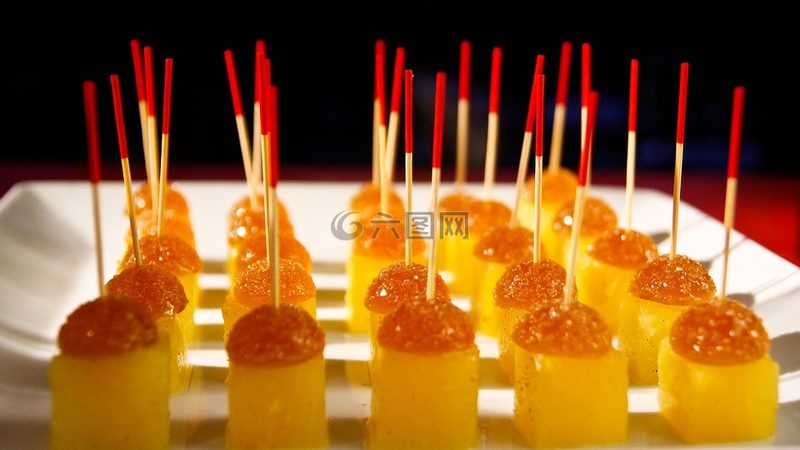 小标题：减脂期的饮食困惑